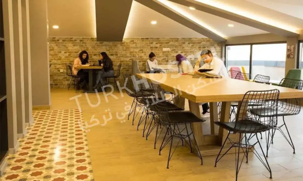سكن جامعة استينيا